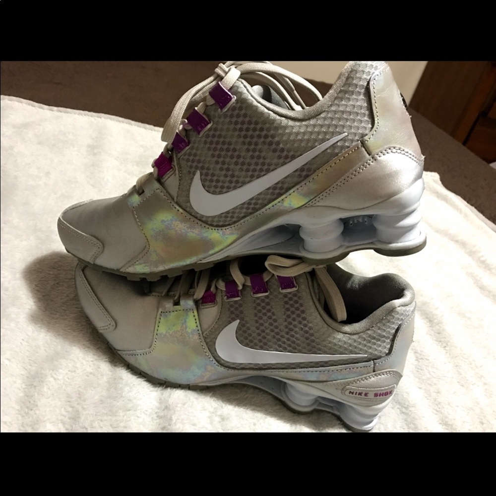 Nike Womens Shox Silver / Blue Tint - Vi